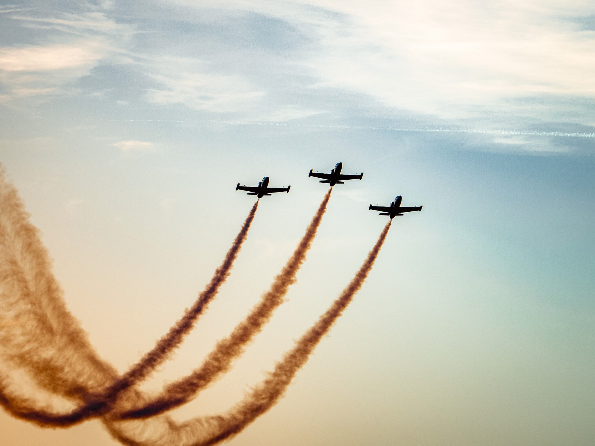 flying-combat-aircrafts-with-brown-traces-in-the-s-2025-02-03-03-57-20-utc